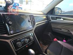 ڤۆڵکسواگن ئەتلەس